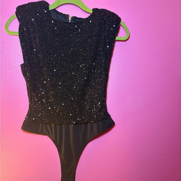 Privy Sparkling Black Sequin Top - Picture 1 of 8